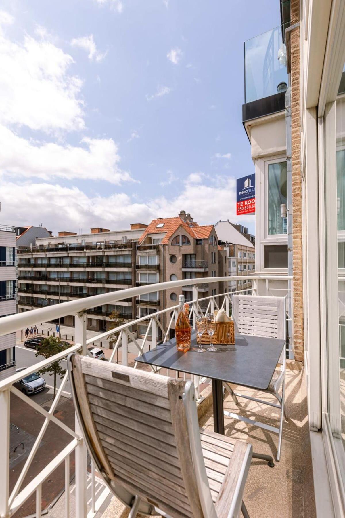 Huswell - Lovely And Open On Prime Location * Knokke-Le-Zoute