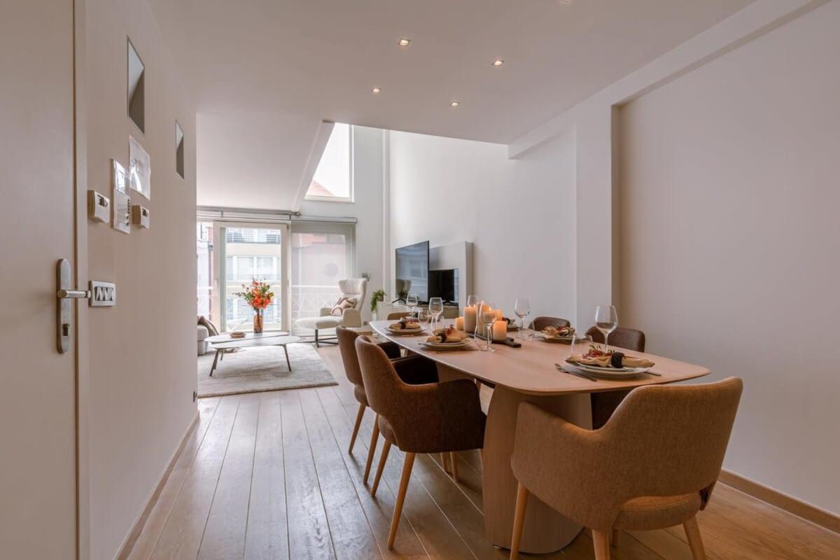 Huswell - Lovely And Open On Prime Location *